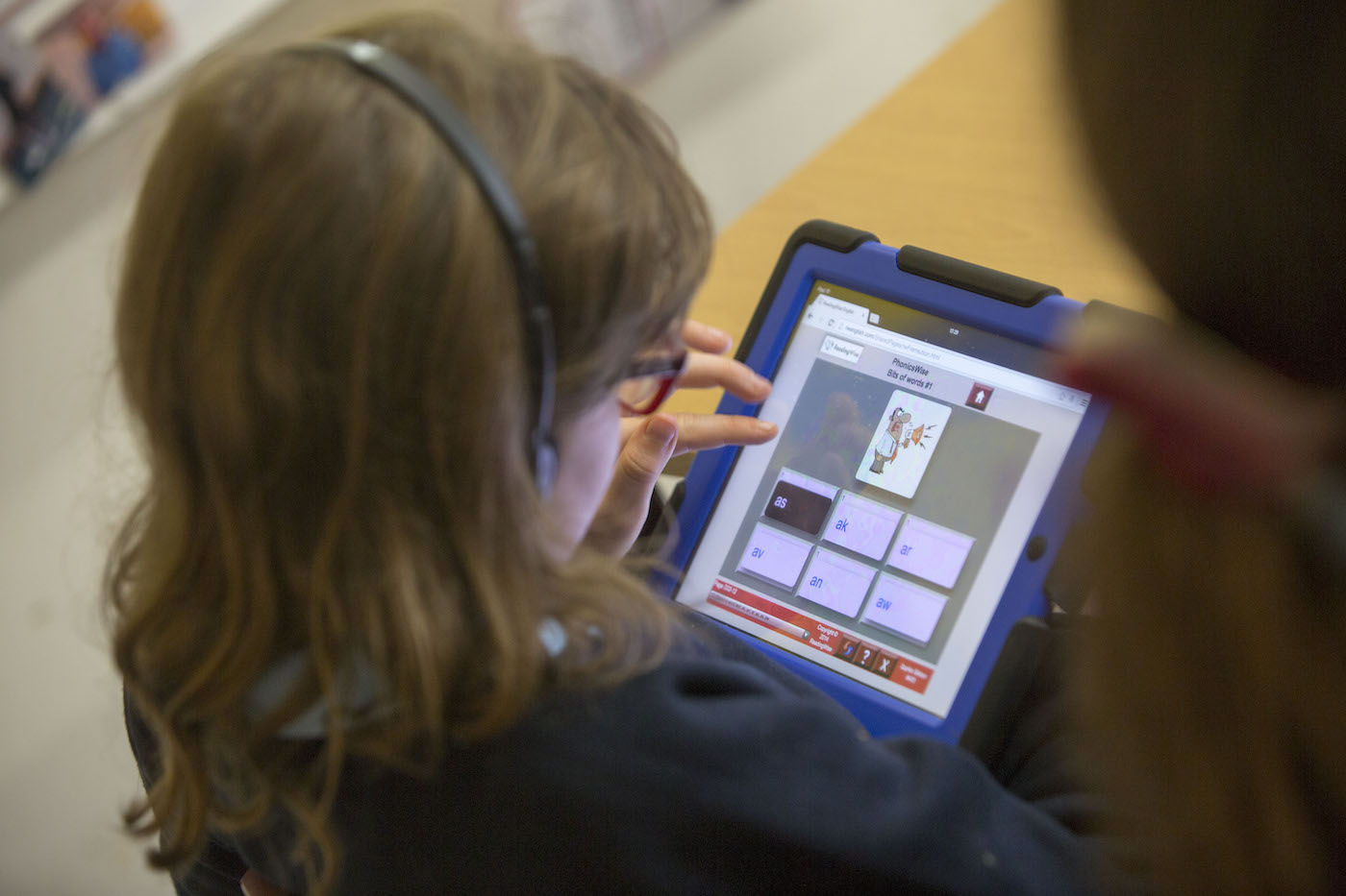 What’s the Impact of Screen Time on Children’s Literacy?